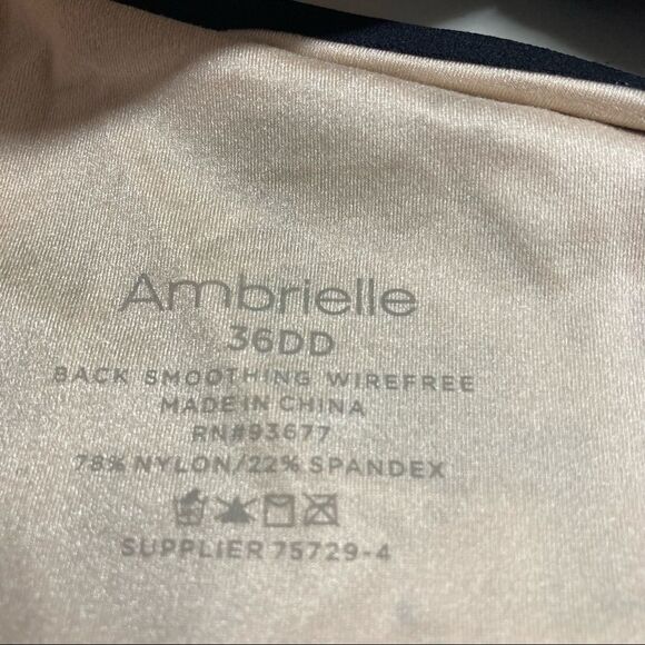 AMBRIELLE Tan‎ with Black lace Bra Size 36DD Wire Free - Picture 5 of 9